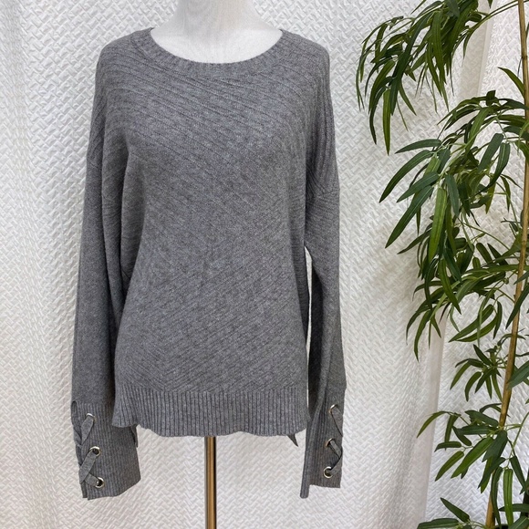 vivante Sweaters - Vivante by VSA Crew Neck Knit Sweater Lace Up Cuff